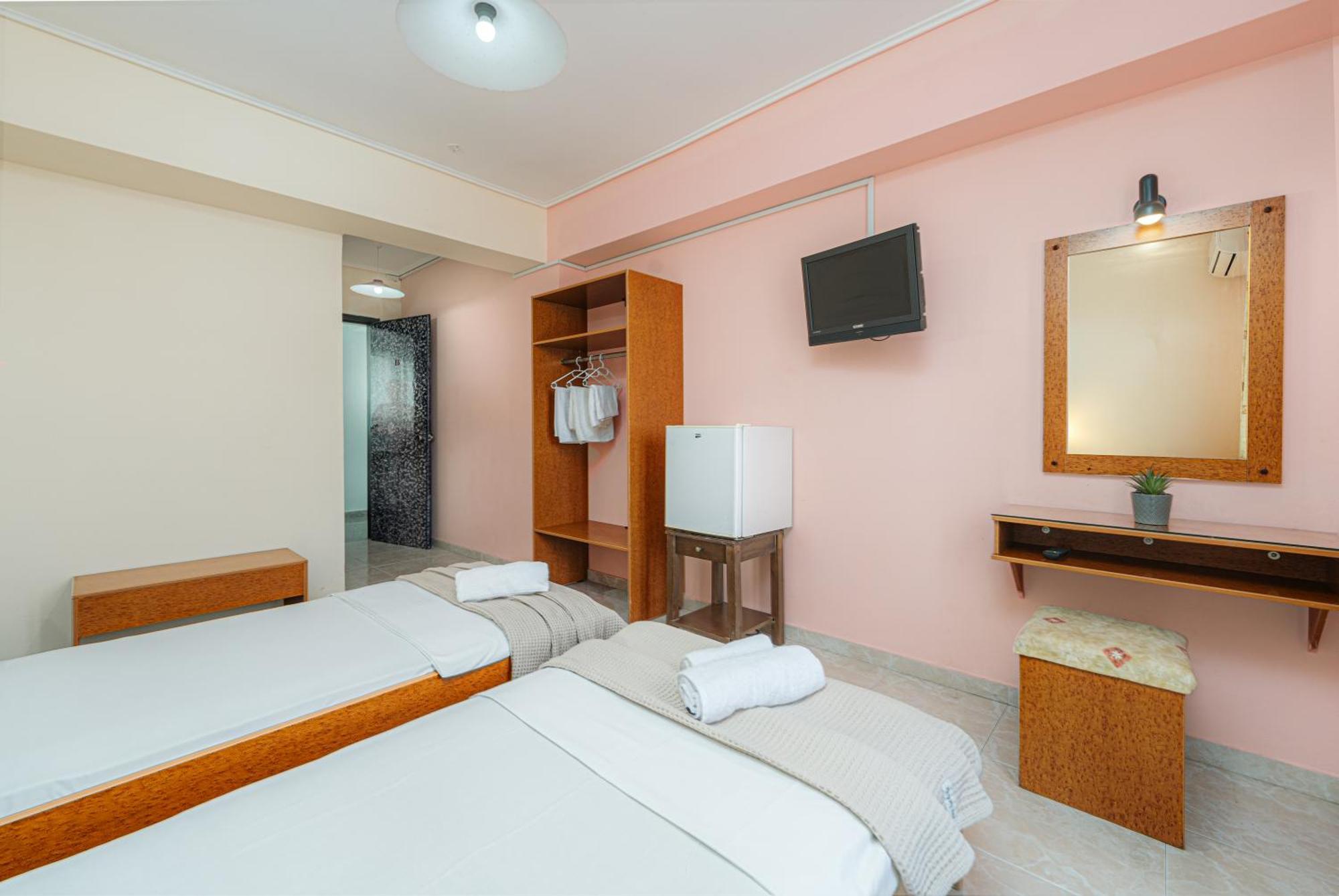 Hotel Aura Лаганас Экстерьер фото